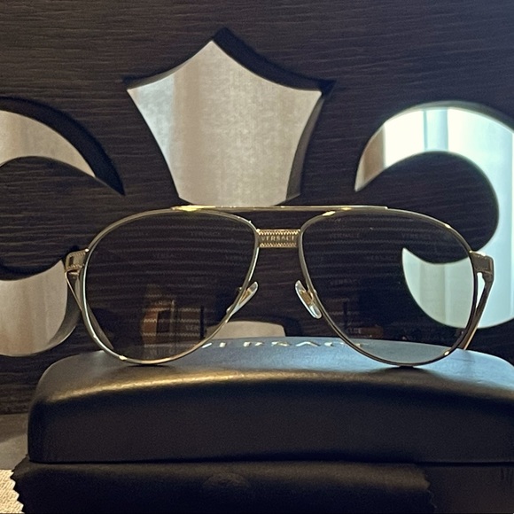 Authentic Versace Aviator Sunglasses (Unisex) - Picture 2 of 5